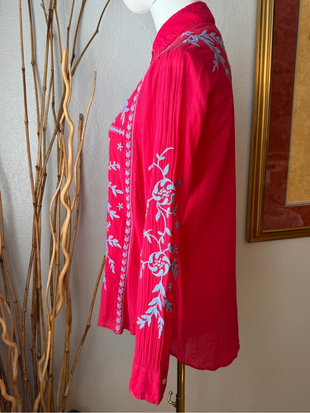 Johnny Was Red Button-Down Shirt with Light Blue Embroidery XS - Picture 6 of 13